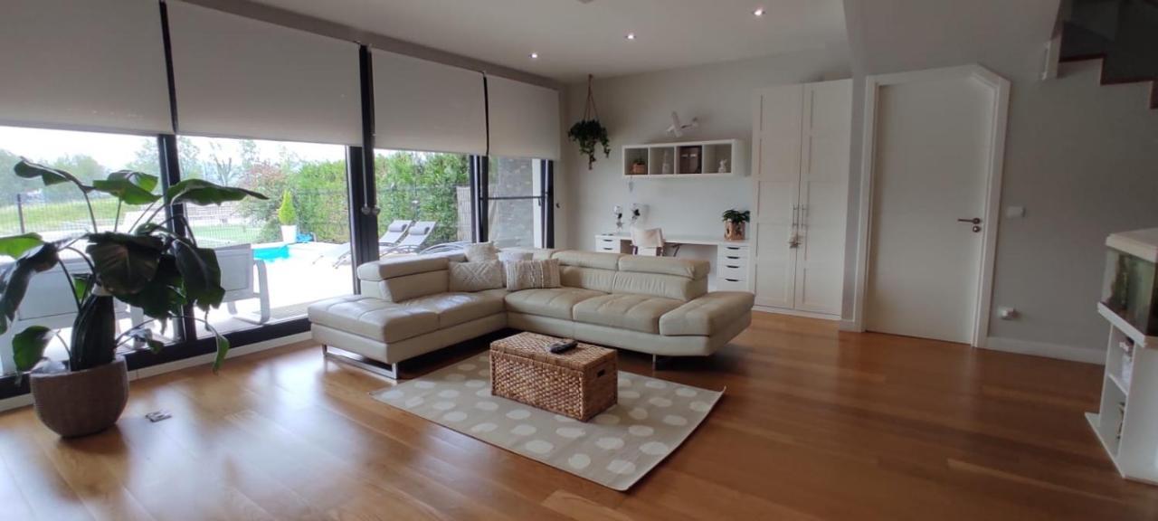 Ikasmendi Villa Renteria Bagian luar foto