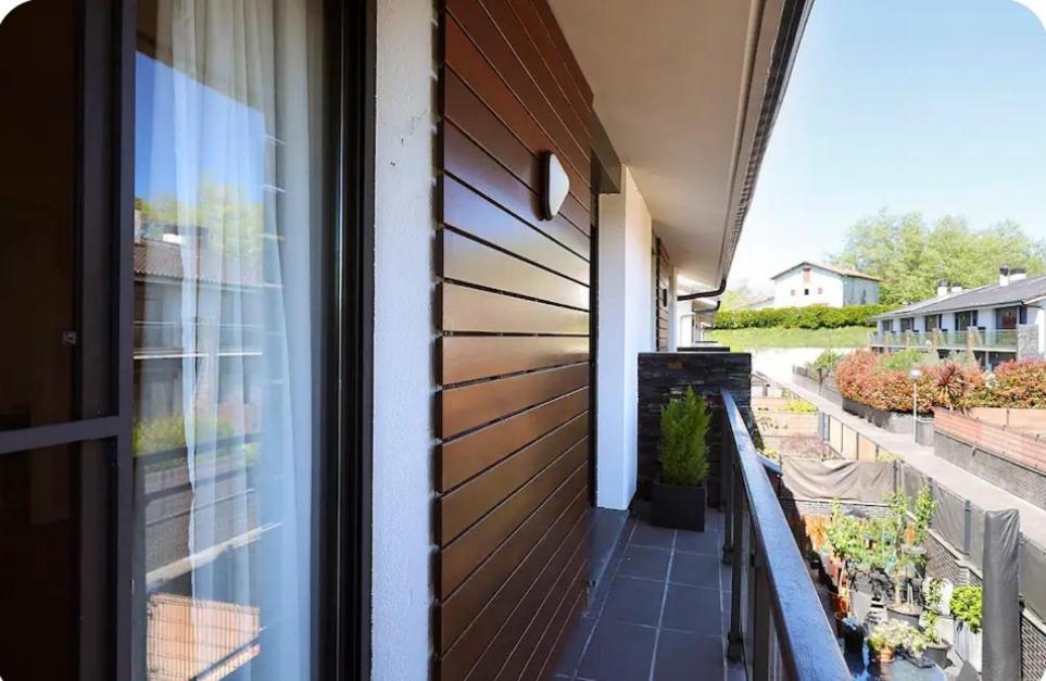 Ikasmendi Villa Renteria Bagian luar foto